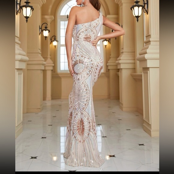Missord One Shoulder Sequin Formal Dress - Picture 2 of 14